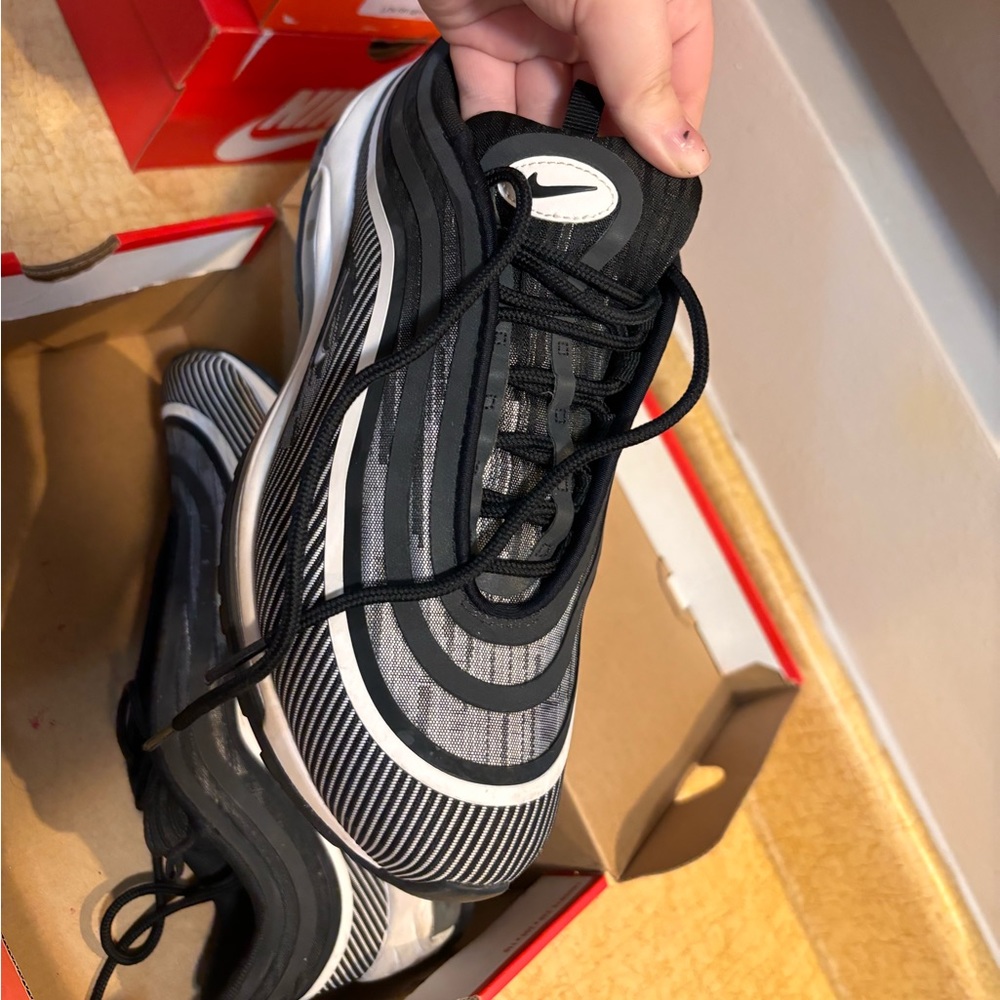 SOLD Nike AirMax 97